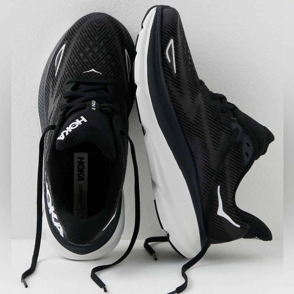 Hoka Clifton 9 Sneakers